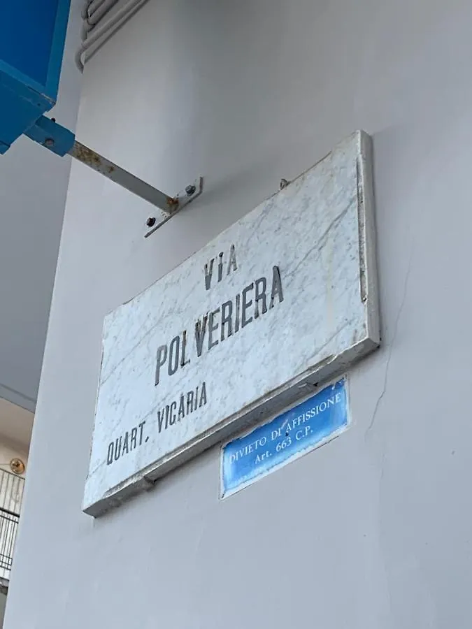 La Polveriera Lejlighed Napoli 0*,  Italien